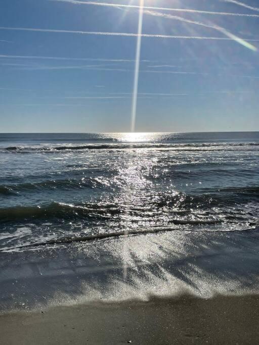 Living The Dream On The Beach! カロライナビーチ エクステリア 写真
